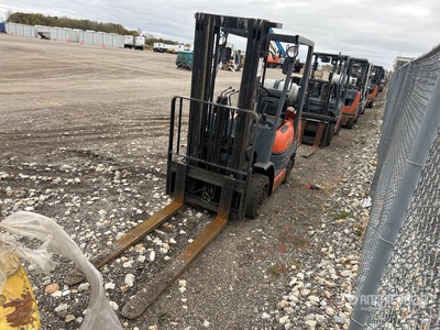 1998 Toyota 6FGCU25 4900 lb Cushion Tire Forklift
