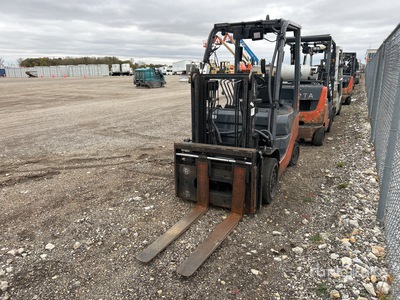 2011 Toyota 8FGCU20 4000 lb Cushion Tire Forklift
