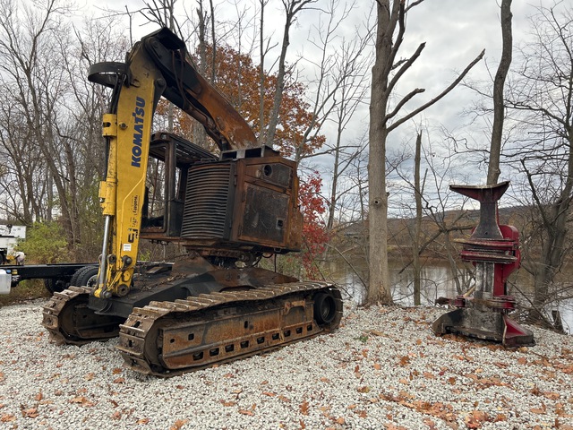 Komatsu Track Feller Buncher (Inoperable)