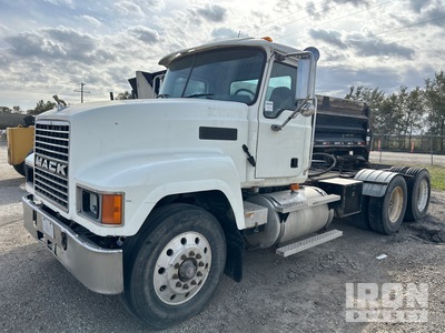 2005 Mack CH613 6x4 Cabeza Tractora Cabina Corta