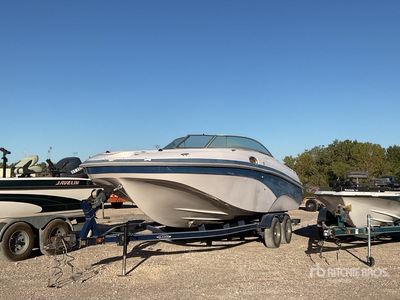 2004 Tahoe 26 ft Ski Boat w/2003 White River Marine Group T234/A2350 Trailer