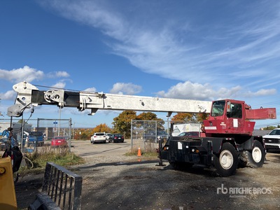 Grove RT 527 4x4x4 Grue tout terrain (Inoperable)
