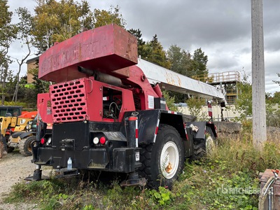 Grove RT527 Rough Terrain Crane