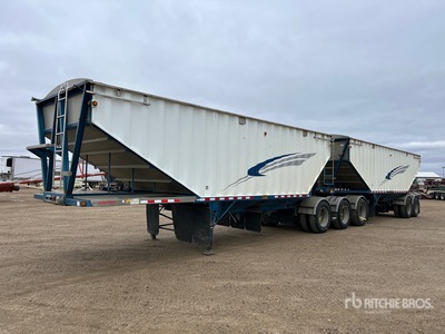 2009 Doepker Super B-Train Lead Grain Trailer