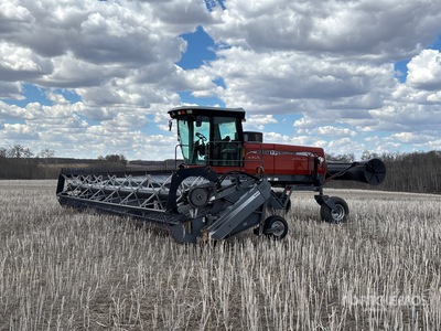Massey Ferguson 9435 36 ft Swather Andanatore