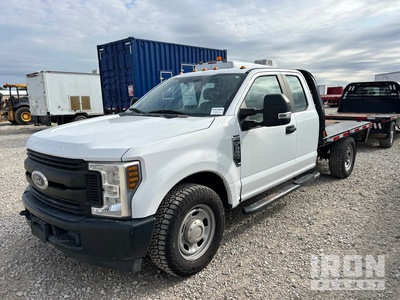 2019 Ford F-350 XL 4x2 Extended Cab Flatbed Truck (Inoperable)