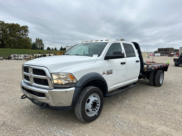 2016 Ram 5500 4x2 Crew Cab Flatbed Truck