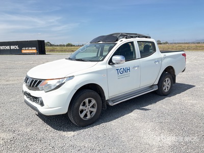 2017 Mitsubishi L200 4x4 Crew Cab Camioneta / Pickup