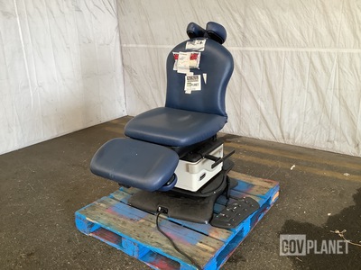 Midmark 641-004 Procedure Chair