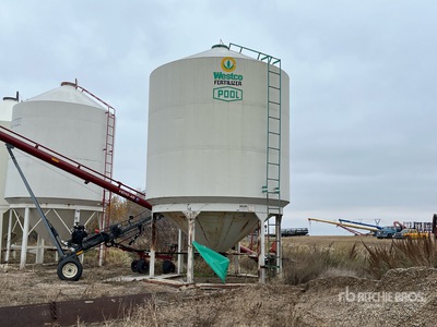 Westco +/- 70 ton Fertilizer Hopper Grain Bin