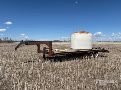 25 ft Tri/A Gooseneck Utility Trailer