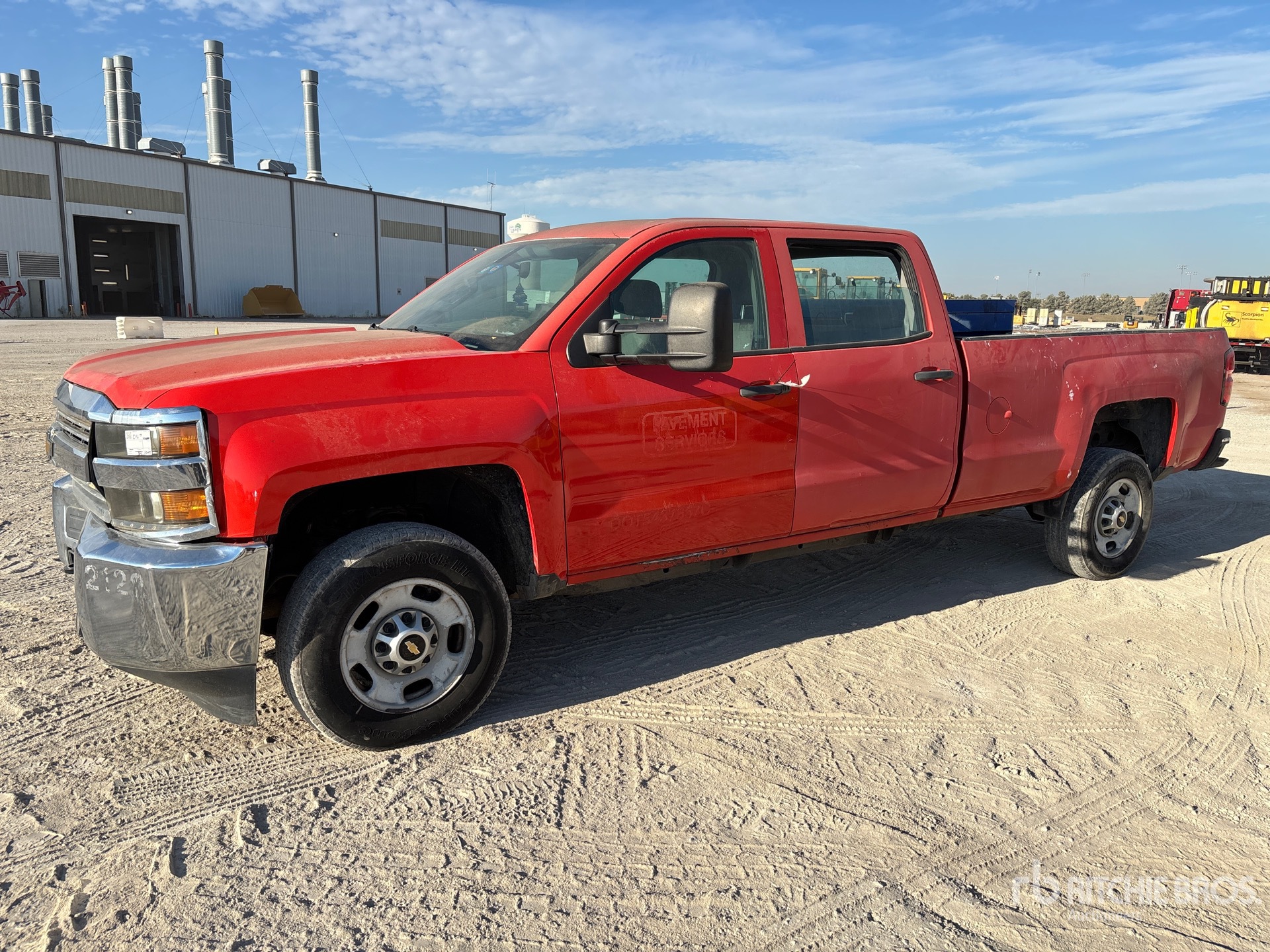 2015 Chevrolet Silverado 2500HD 4x2 Crew Cab Pickup