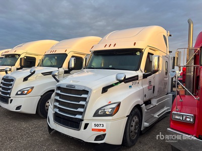 2023 Freightliner Cascadia 126 6x4 T/A Sleeper Truck Tractor (Inoperable)