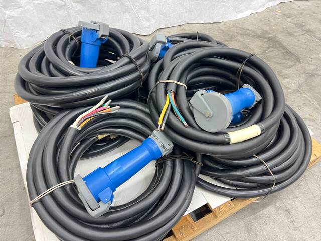Quantity of (6) LEX 100 Amp 50 ft Pin & Sleeve Power Distribution Cables (Unused)