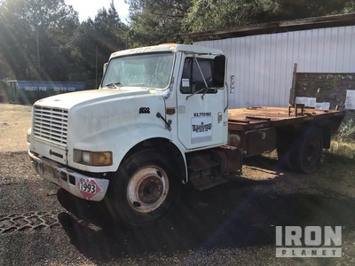 1999 International 4700 4x2 Flatbed Truck (Inoperable)