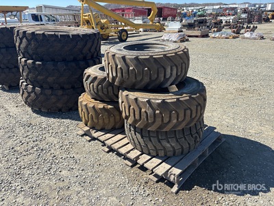 Quantity of (5) 12x16.5 を見 Tires