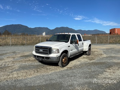 2007 Ford F-350 XLT 4x4 Crew Cab Pickup