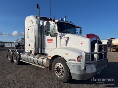 1999 Kenworth T401 6x4 T/A Sleeper Truck Tractor
