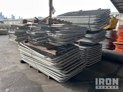 Quantity of 1900 mm x 1000 mm Temporary Staccionata