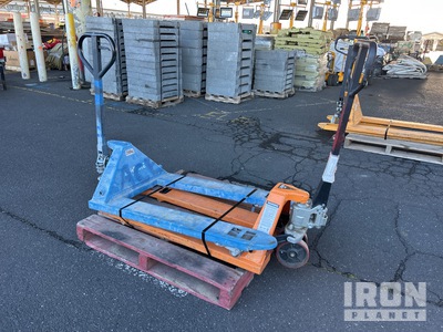 Quantity of (2) 2500 kg Pallet Jack