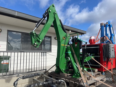 John Deere 485A バックホー (Unused)