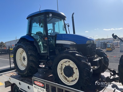 New Holland TD95D トラクター