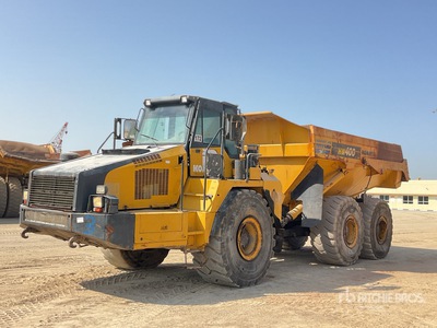2012 Komatsu HM400-2R Knickgelenkter Muldenkipper
