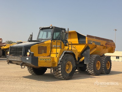 2011 Komatsu HM400-2R Wywrotka przegubowa