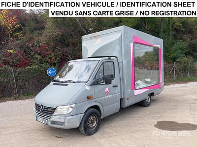 2002 Mercedes-Benz Sprinter 308 DCI Vehicule Publicitaire Cargo Van