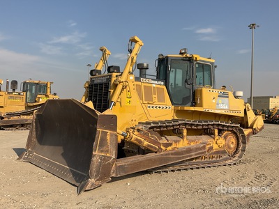 2014 Komatsu D155A-6 Bouteur sur chenilles