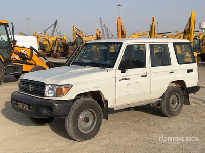 2019 Toyota Land Cruiser 76L 4x4 Vehiculo todoterreno