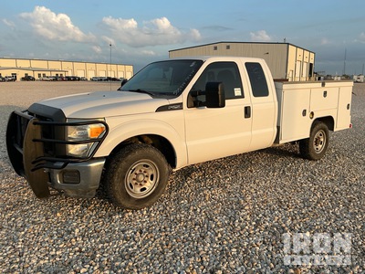 2015 Ford F-250 XL 4x2 Extended Cab Camión Utilitario