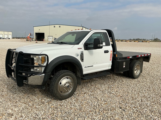2019 Ford F-550 XL 4x2 Flatbed Truck