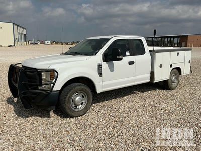 2018 Ford F-250 XL 4x2 Extended Cab Camión Utilitario