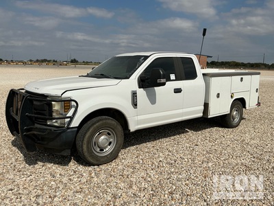 2018 Ford F-250 XL 4x2 Extended Cab Camión Utilitario