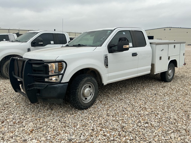 2018 Ford F-250 XL 4x2 Extended Cab Utility Truck (Inoperable)