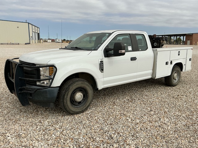 2018 Ford F-250 XL 4x2 Extended Cab Utility Truck