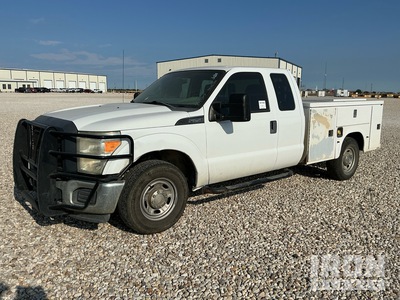 2014 Ford F-250 XL 4x2 Extended Cab شاحنة متعددة الاغراض