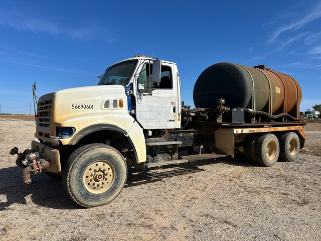 2006 Sterling LT9500 3000 gal 6x4 Water Truck