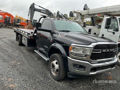 2021 Ram 5500 4x2 Autocarro con pianale rollback