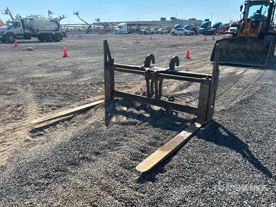 Cat 71 in Forks Vorken voor wielladers