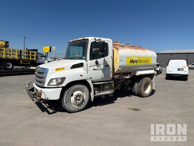 2019 Hino 338 4x2 Water Truck