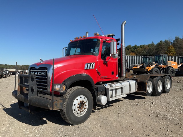 2016 Mack GU713 8x4 Tri/A Day Cab Truck Tractor