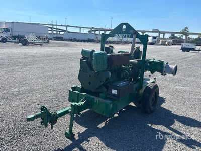 Pioneer Pump Trailer-Mounted Bomba de agua (Inoperable)