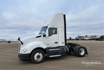 2016 Kenworth T680 4x2 S/A Day Cab Truck Tractor