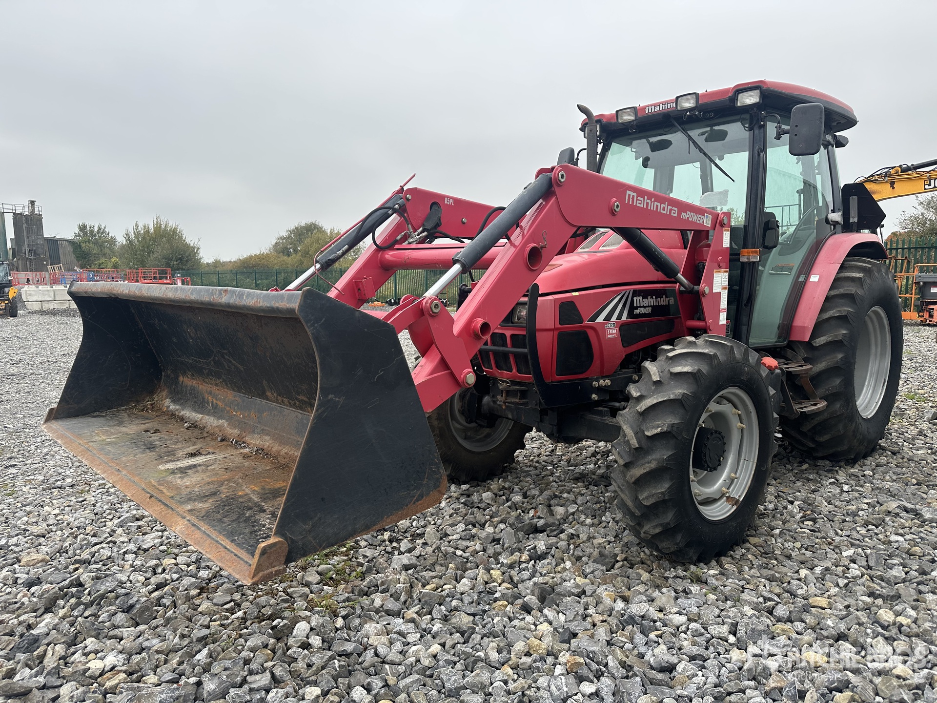Mahindra mPower 85P Ciągnik 4WD (Inoperable)
