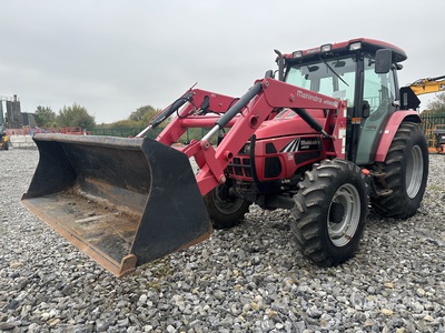 Mahindra mPower 85P Ciągnik 4WD (Inoperable)