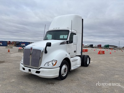 2015 Kenworth T680 4x2 Cabeza Tractora Cabina Corta