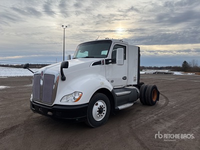 2016 Kenworth T680 4x2 トラックトラクター（S/A）