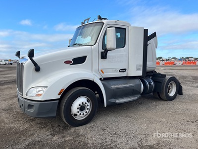 2019 Peterbilt 579 4x2 S/A Day Cab Truck Tractor